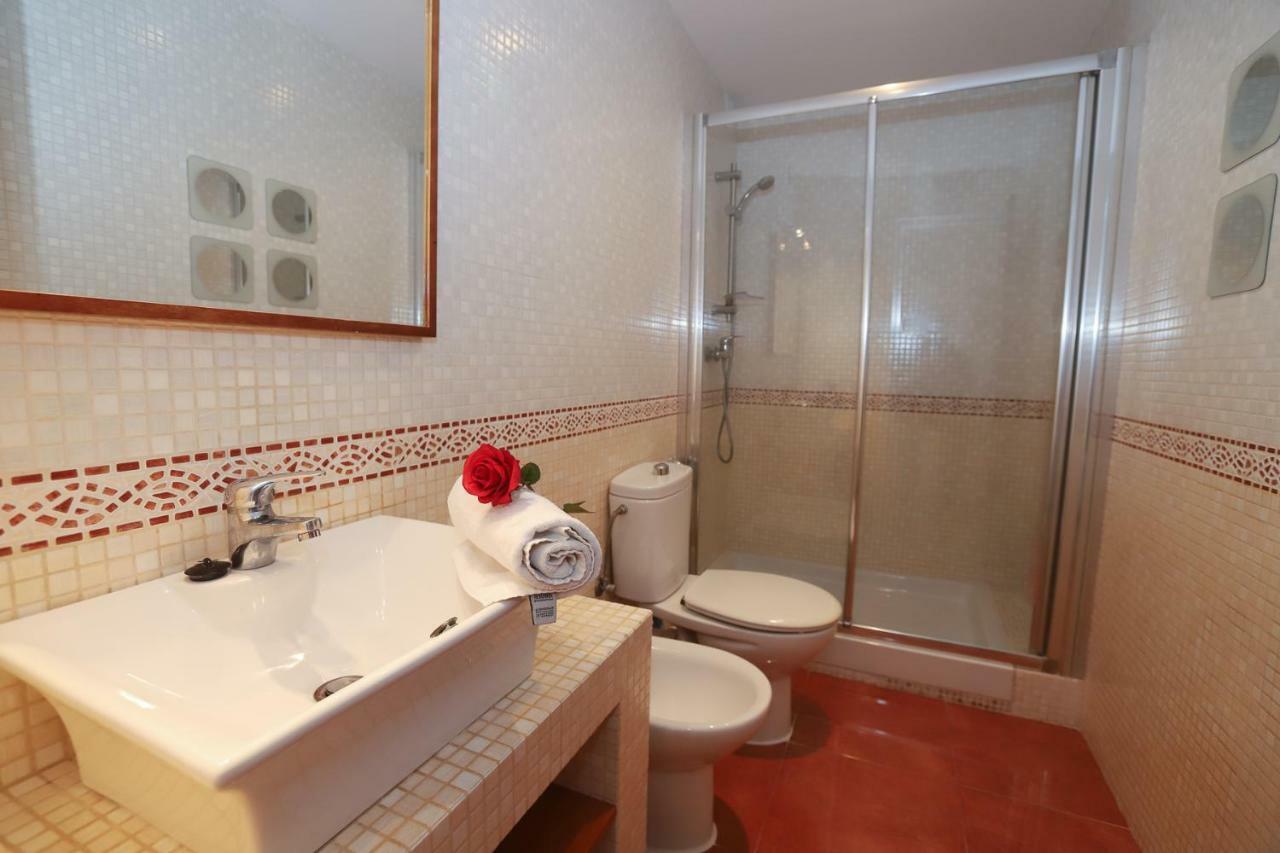 Costa Daurada Apartaments - Mercuri Salou Ngoại thất bức ảnh